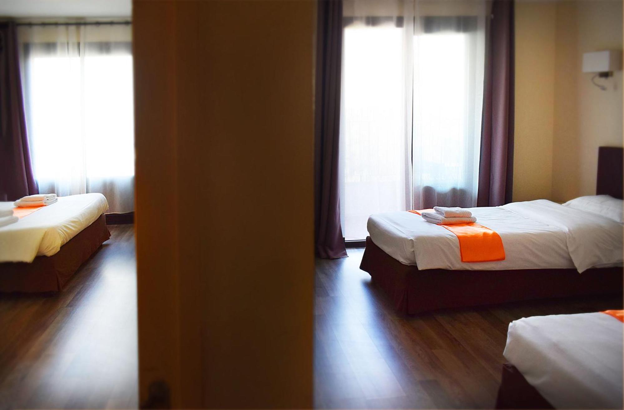 Logis Hotel Restaurant Le Top Du Roulier Capendu Экстерьер фото